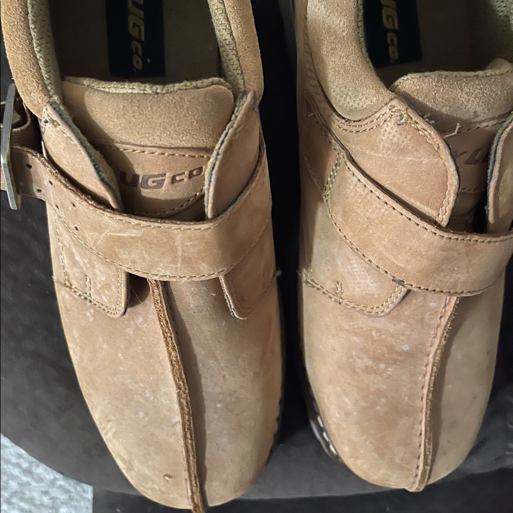 Mens Lugz Suede Shoes.  Size 10M Like New! Tan in color.
